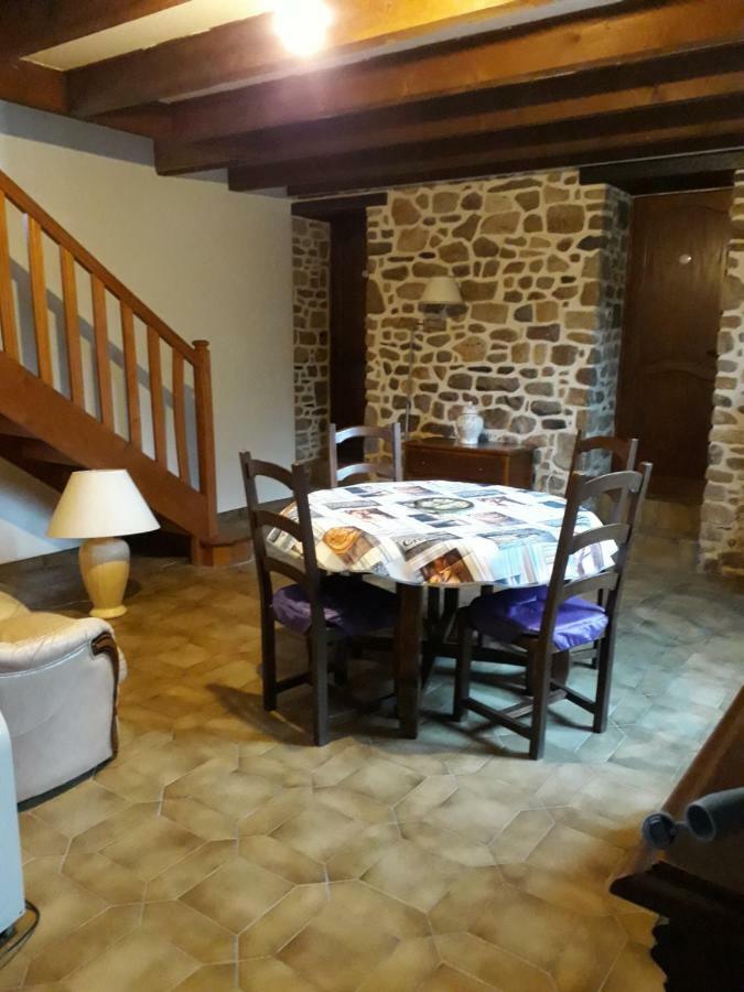 Les Roses Tremieres Villa Trans-la-Foret Exterior photo